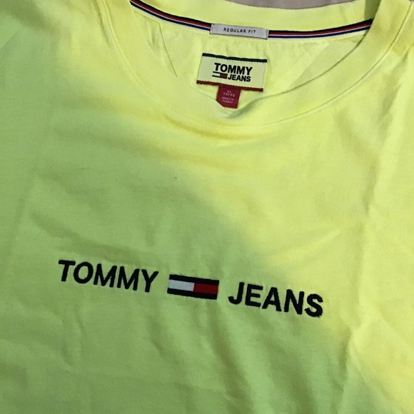 Yellow short sleeve tommy jeans shirt XL - Picture 2 of 3
